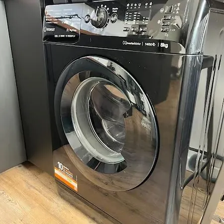 1 Neuf A 100 M Des Plages Et De La Gare