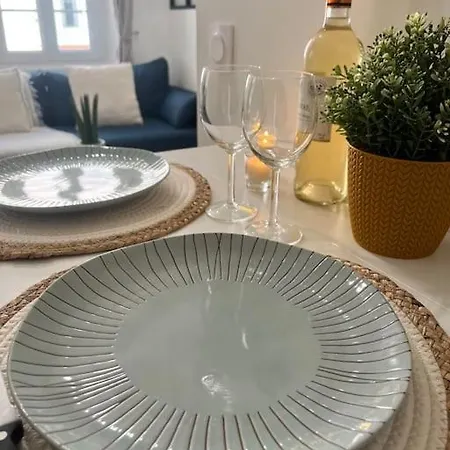 1 Neuf A 100 M Des Plages Et De La Gare Apartment Saint-Raphael (Var)