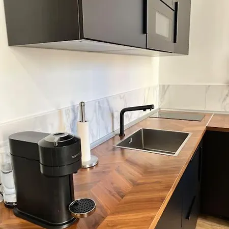 Apartment 1 Neuf A 100 M Des Plages Et De La Gare *