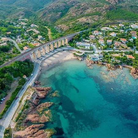 Apartment 1 Neuf A 100 M Des Plages Et De La Gare *